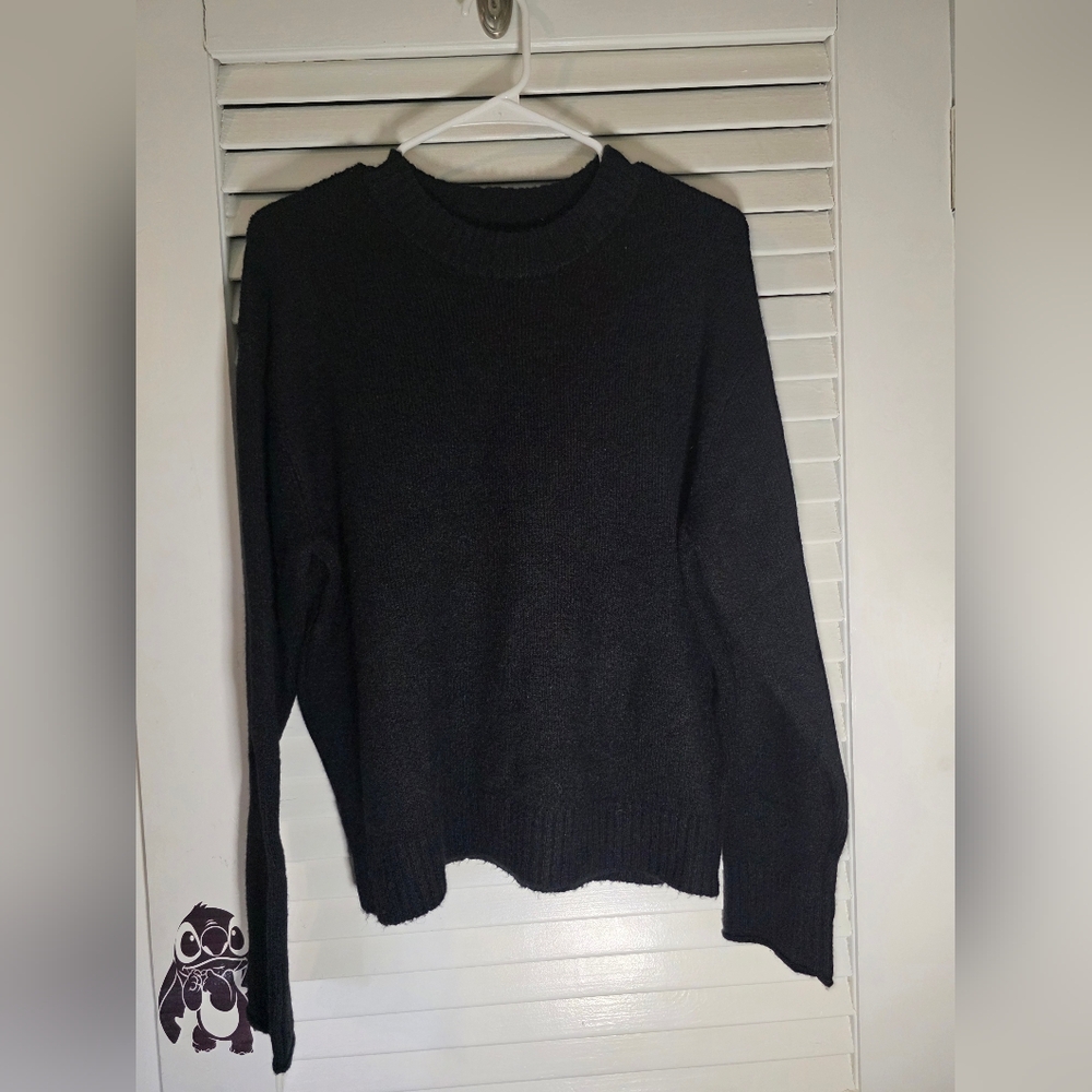 American Eagle Outfitters Black Crew Neck Sweater